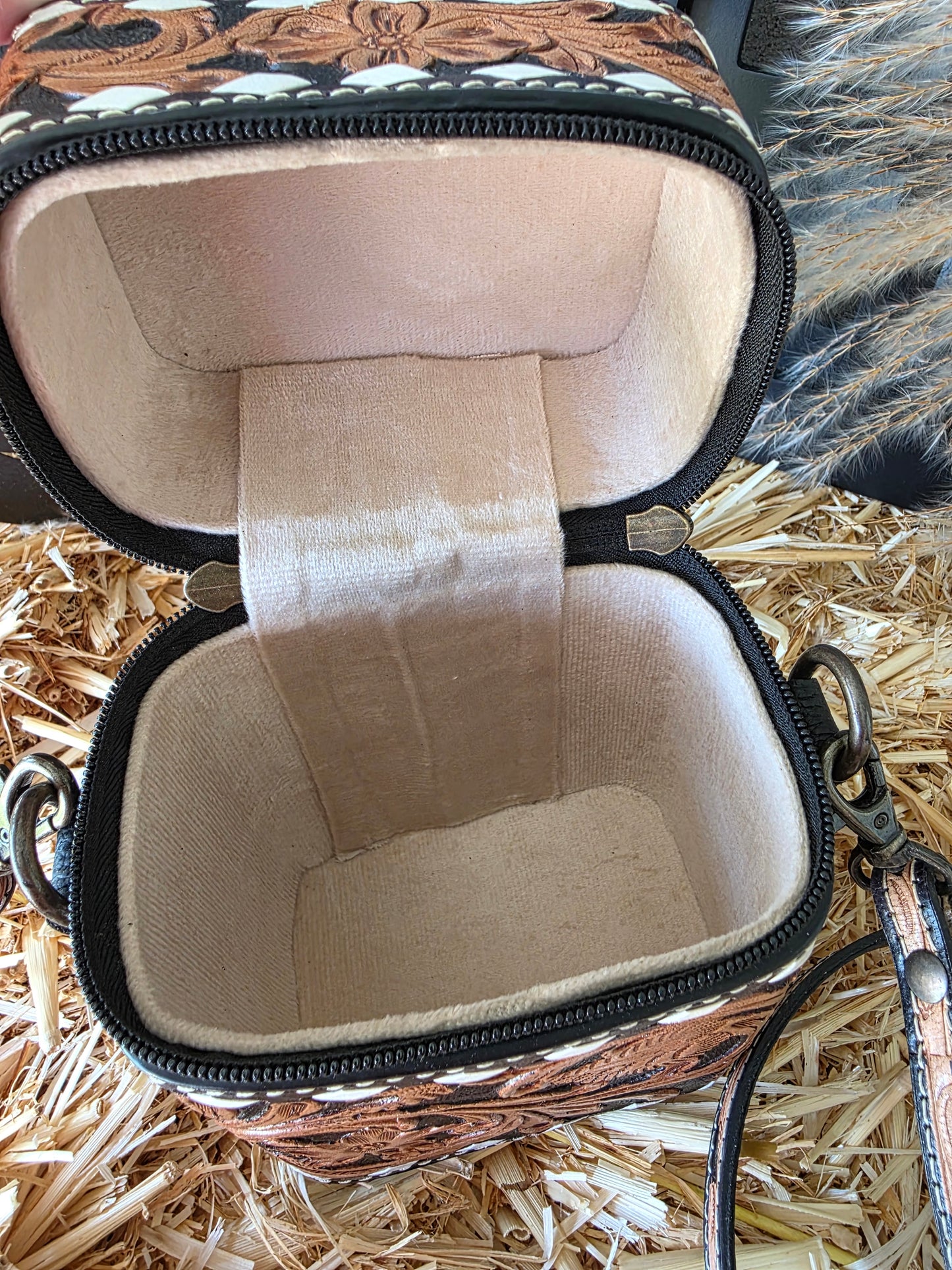 Vanity CaseTooled Crossbody Bag