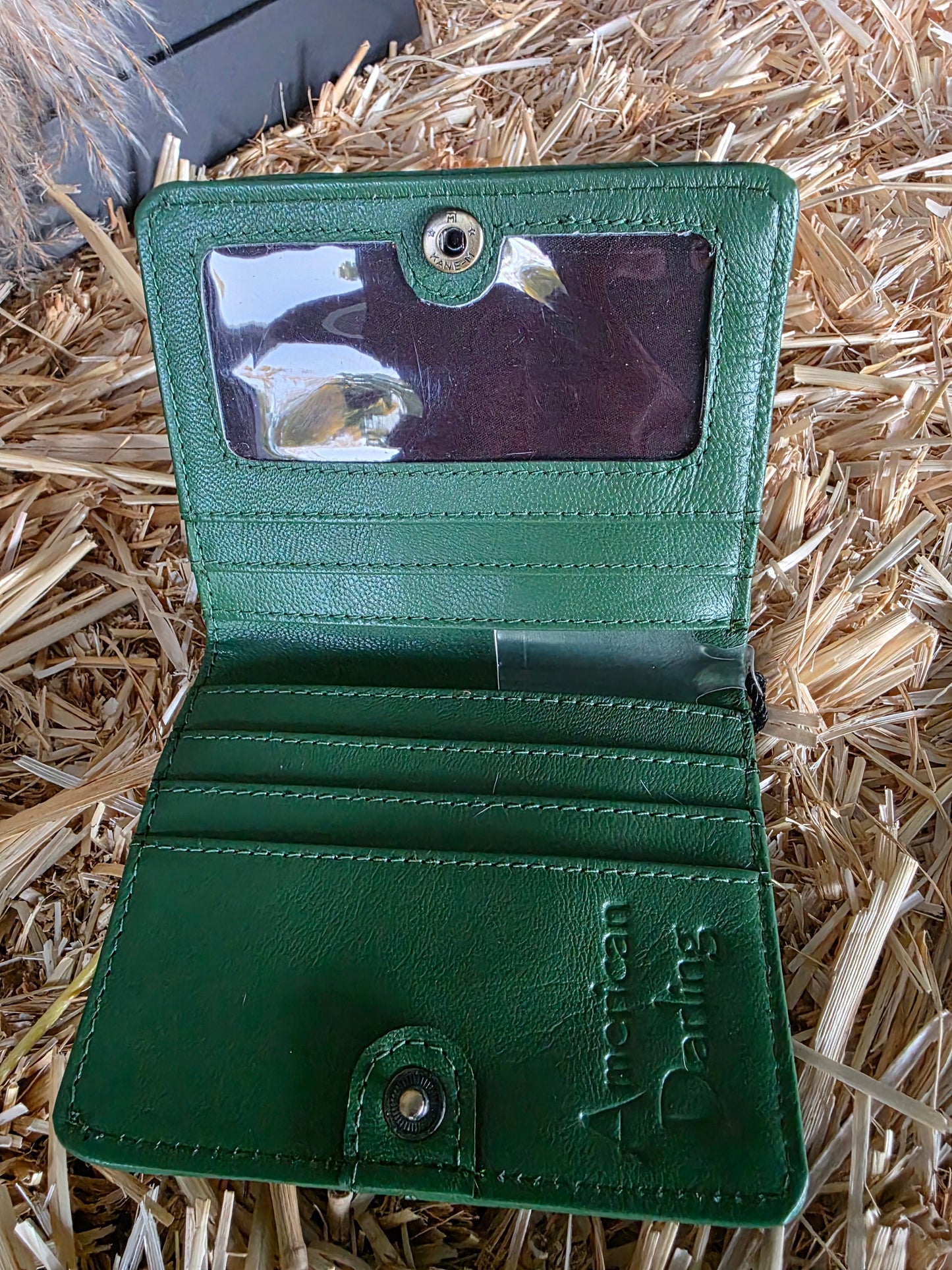 WALLET GREEN LEATHER WHITE COWHIDE