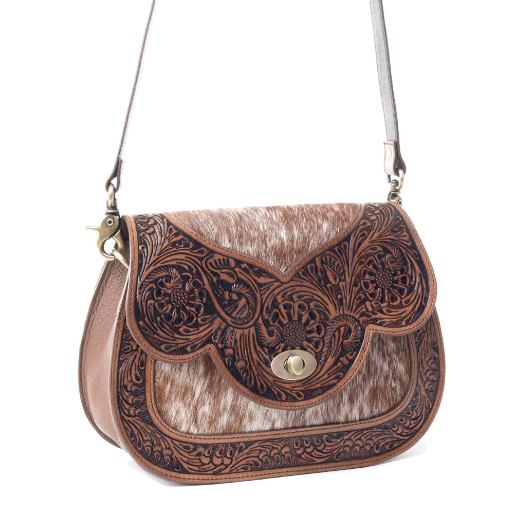 Vistas Shoulder Bag In Brown