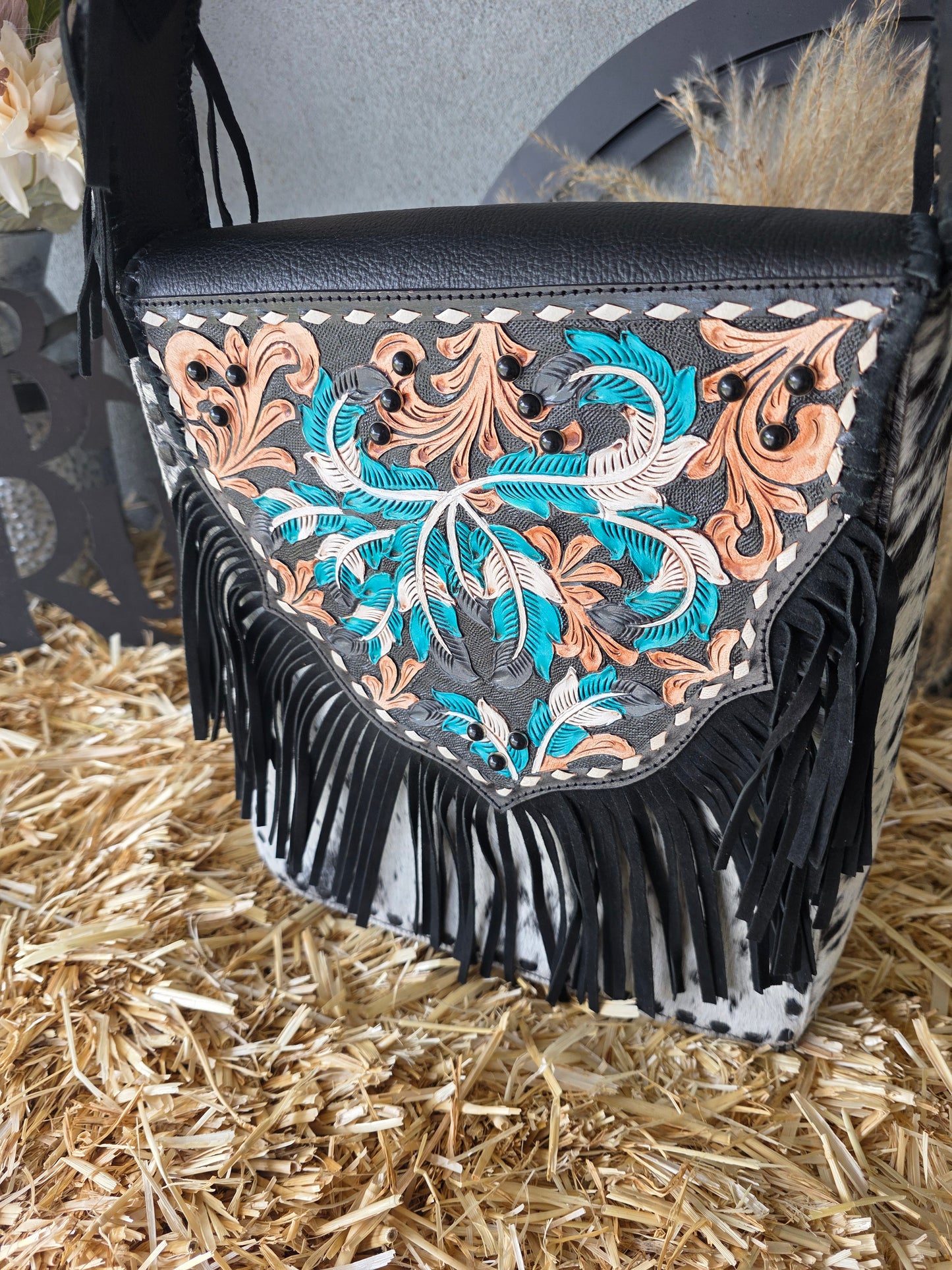 FEATHER TOTE