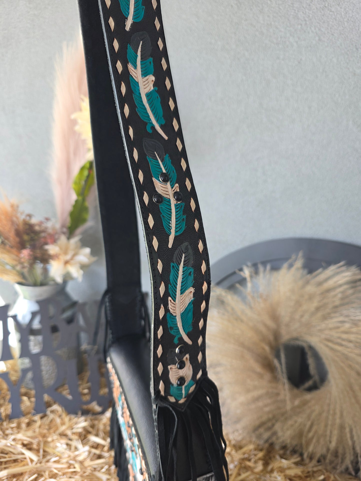 FEATHER TOTE