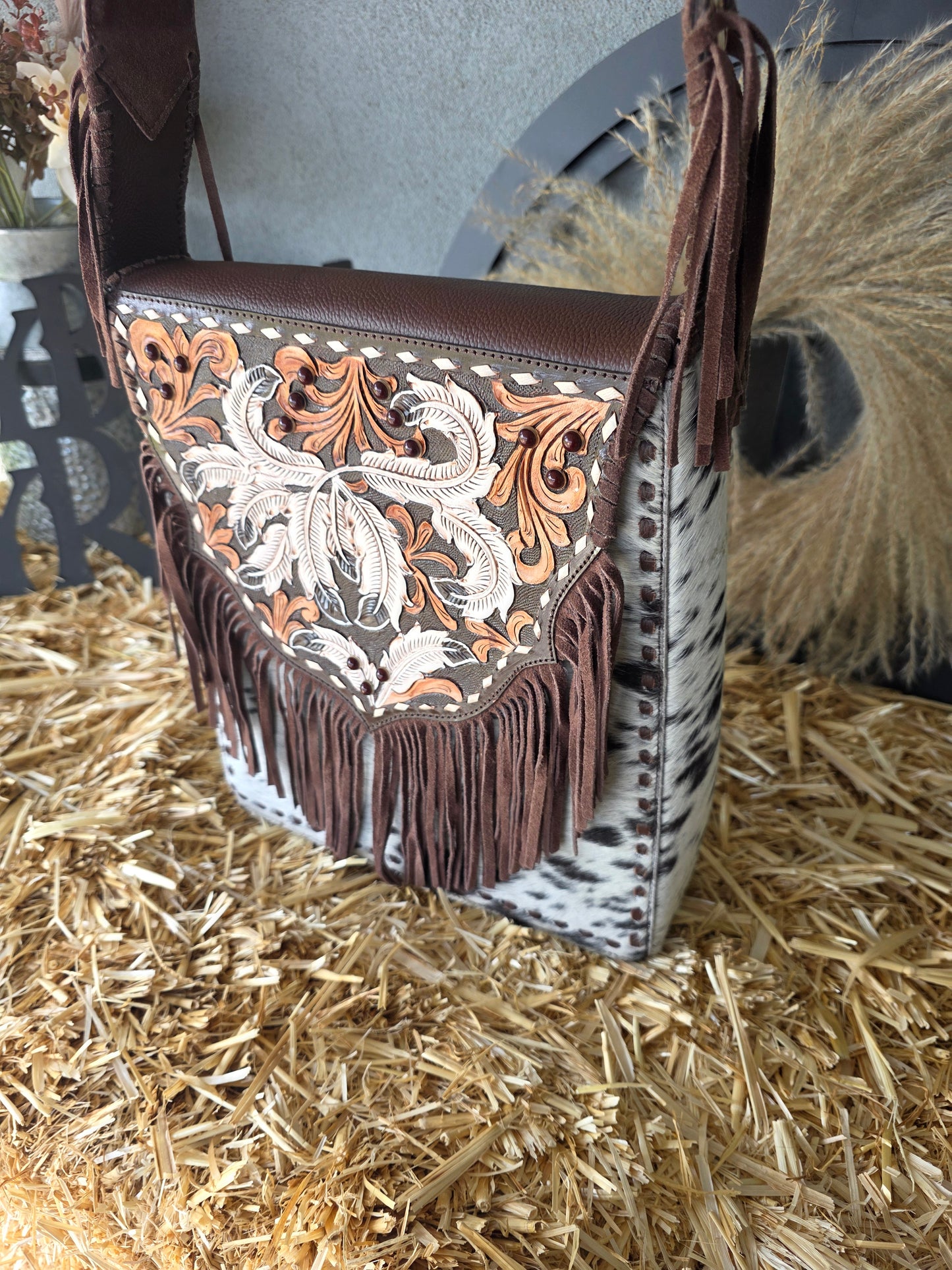 FEATHER TOTE