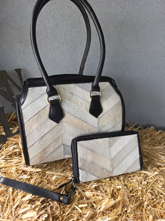 Ivory Outlaw Purse and Wallet