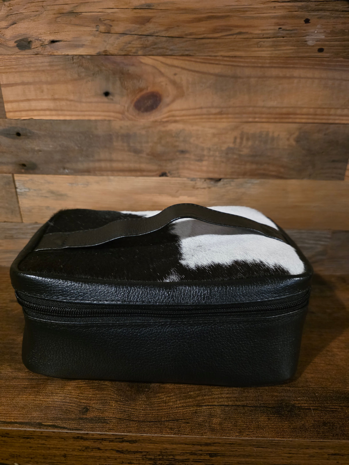 MAKEUP BAG COWHIDE