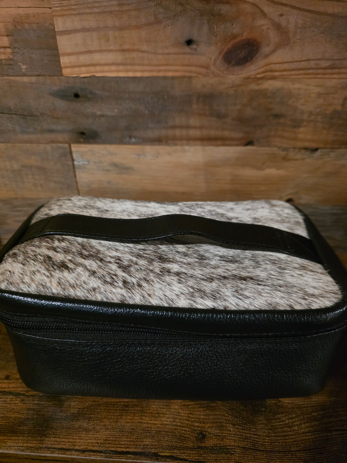 MAKEUP BAG COWHIDE
