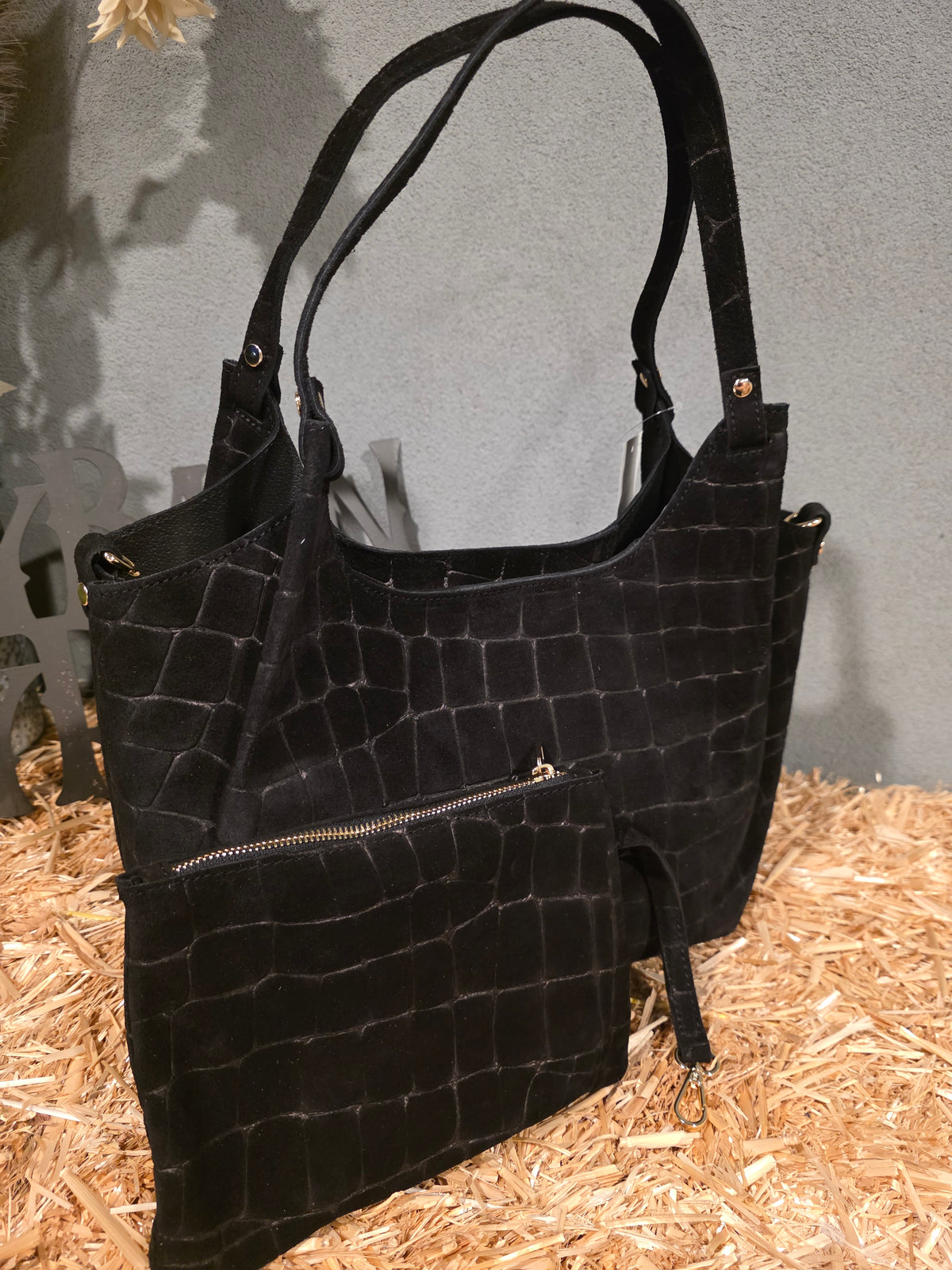 ITALIAN LEATHER CROC-EMBOSSED SHOLDER TOTE