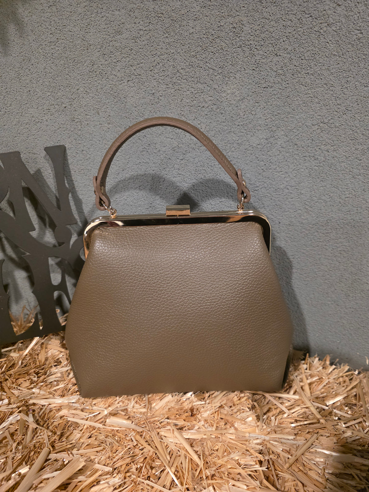 ITALIAN LEATHER FRAME DOCTOR BAG