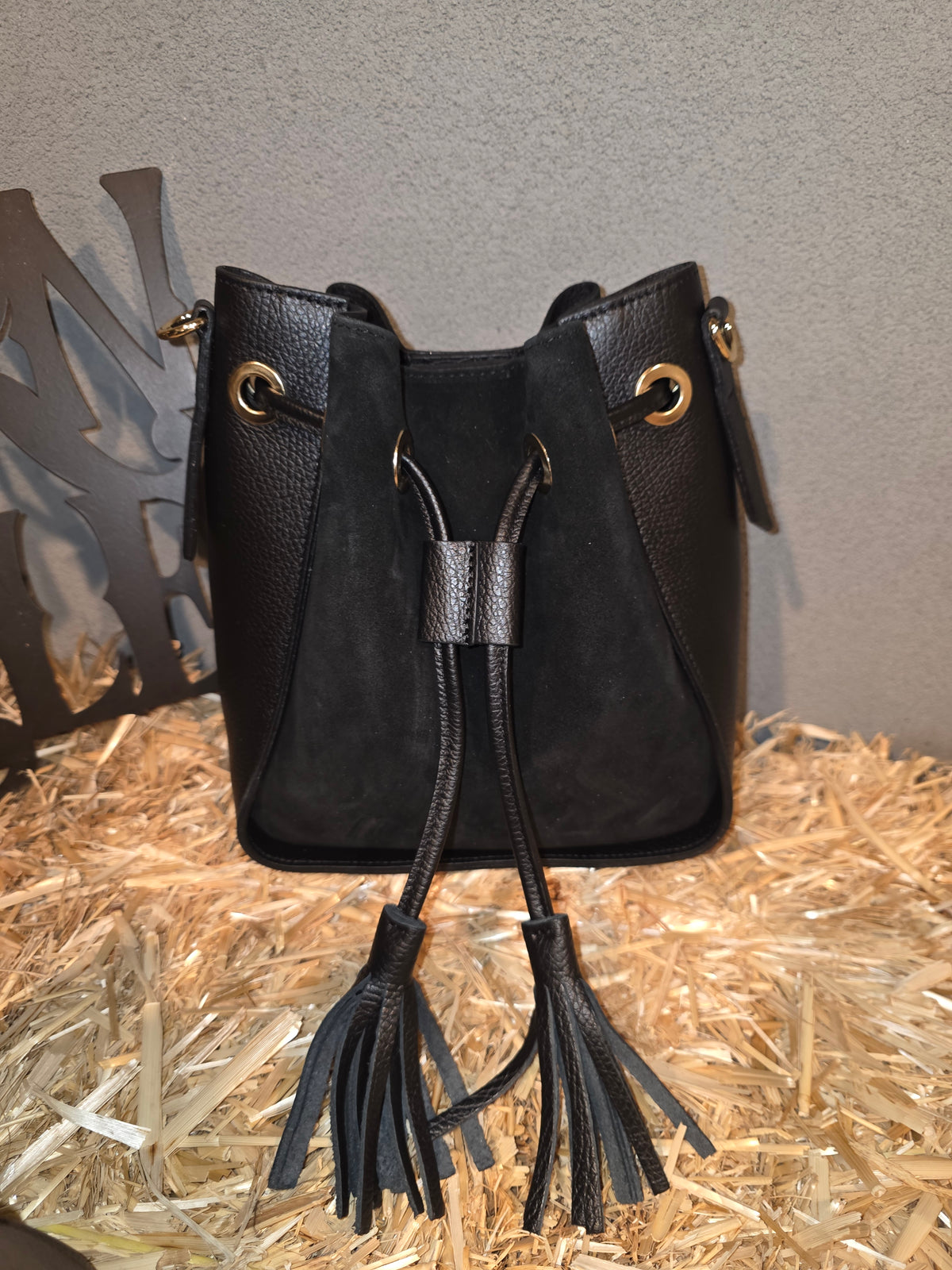 ITALIAN SUEDE LEATHER DRAWSTRING BUCKET BAG
