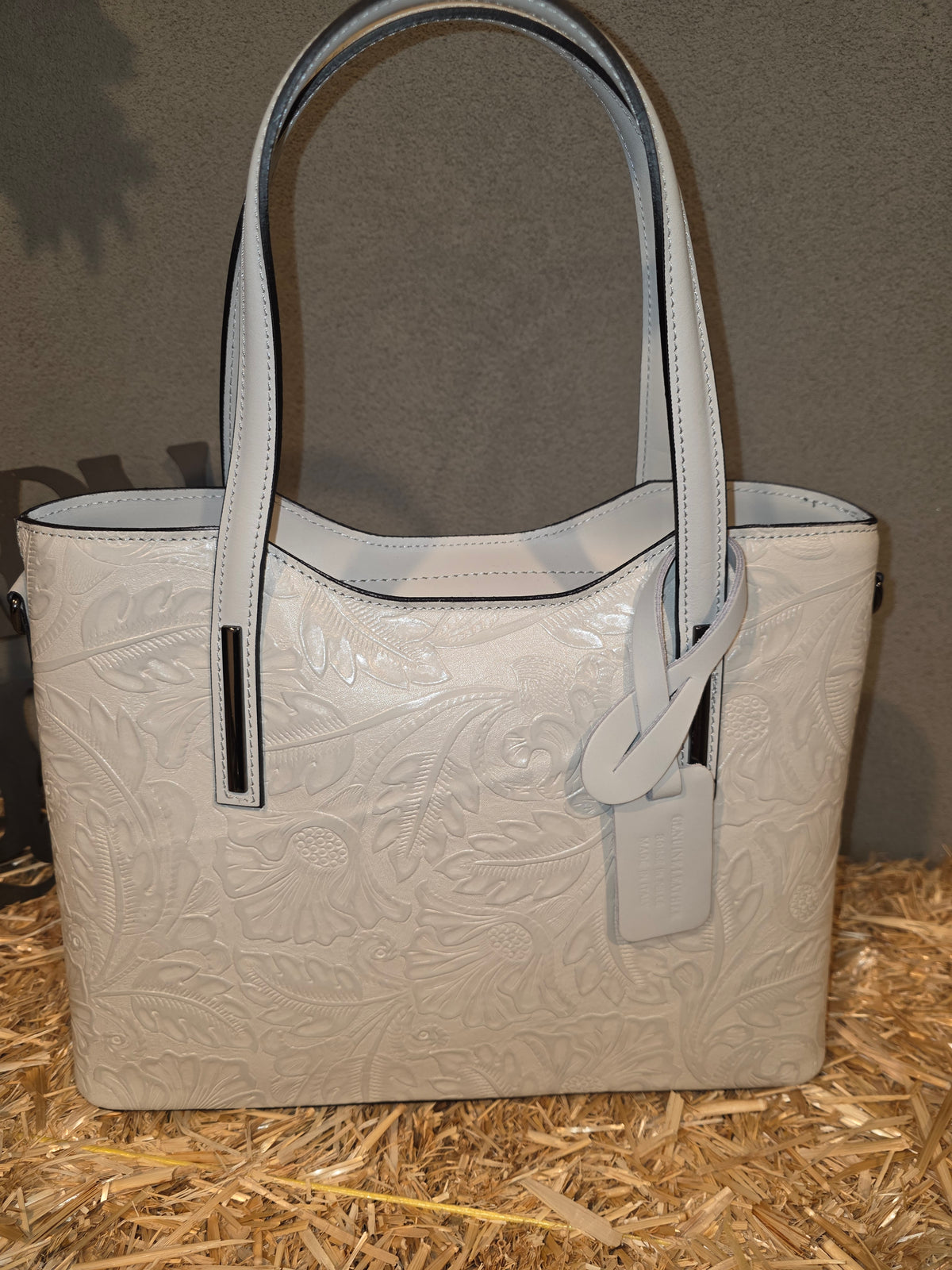 ITALIAN LEATHER STRUCTURRD TOTE BAG