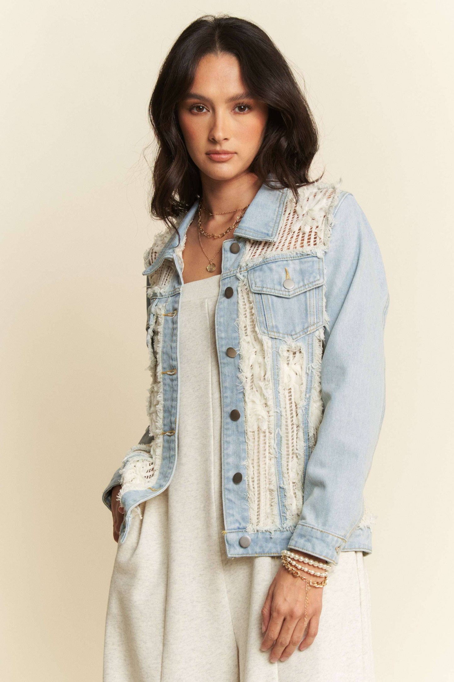 LACE CHEST POCKET BUTTON DOWN DENIM JACKET