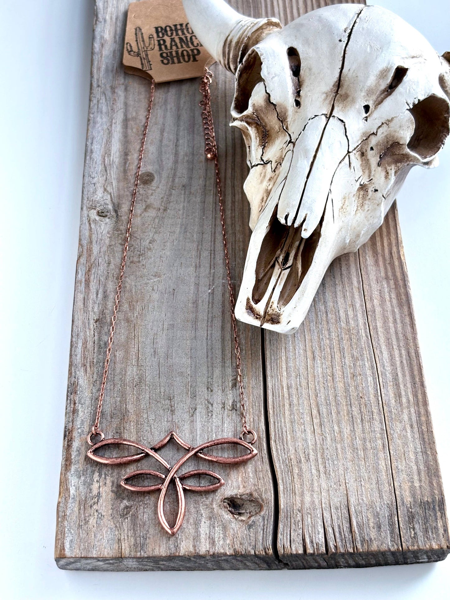 Western Style Booth Stitch Pendant Chain Necklace