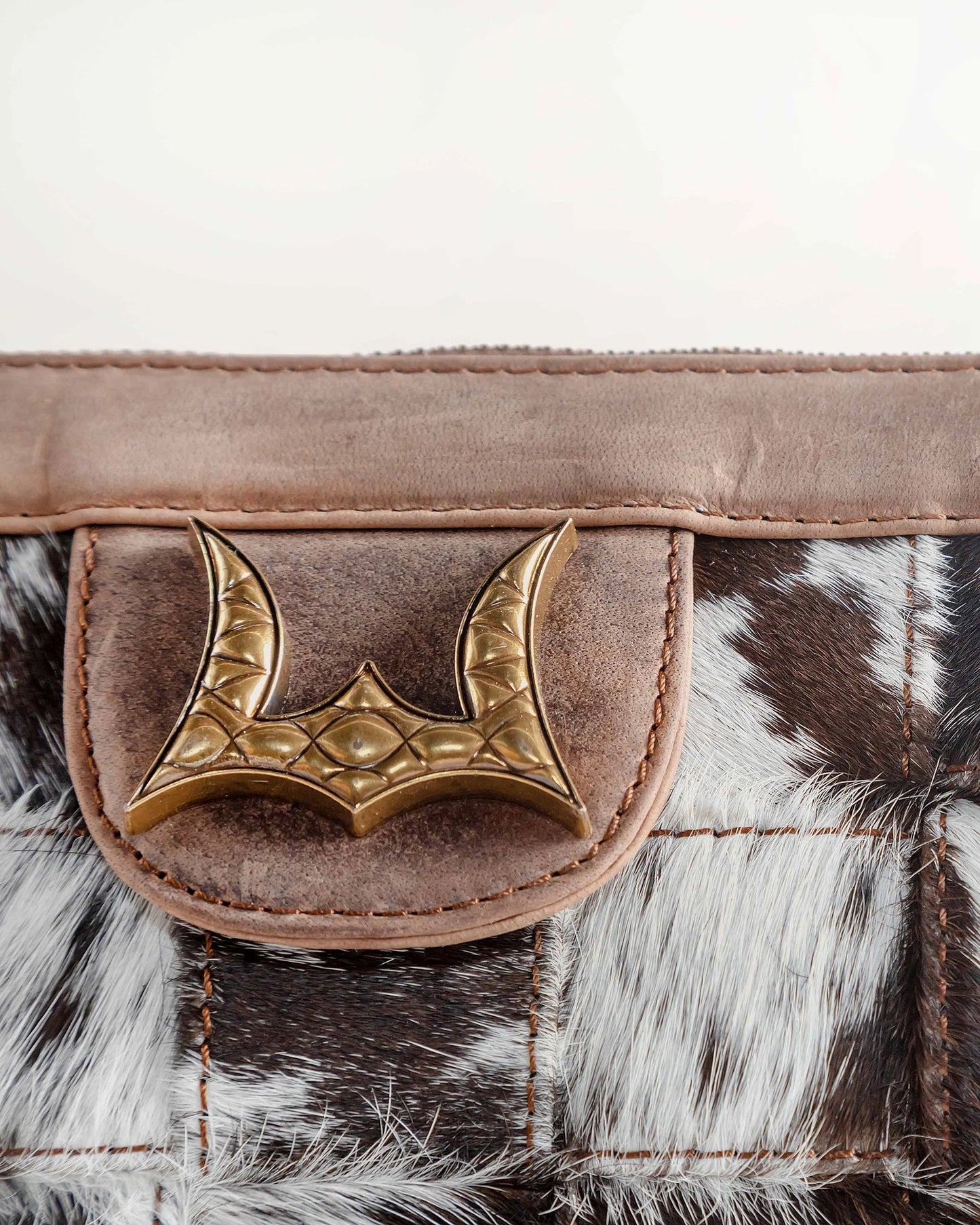 Loyal West Scrappy Medium Chainbag - In Cowhide And Calfskin