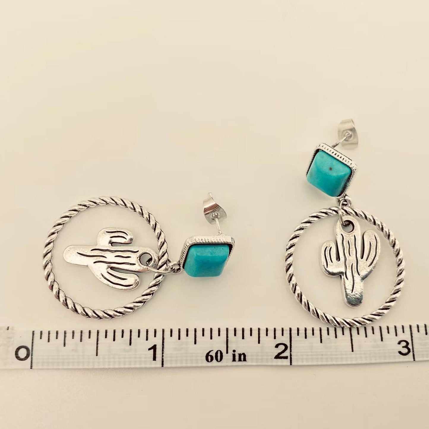 Western Style Sunflower Pendant Post Earrings